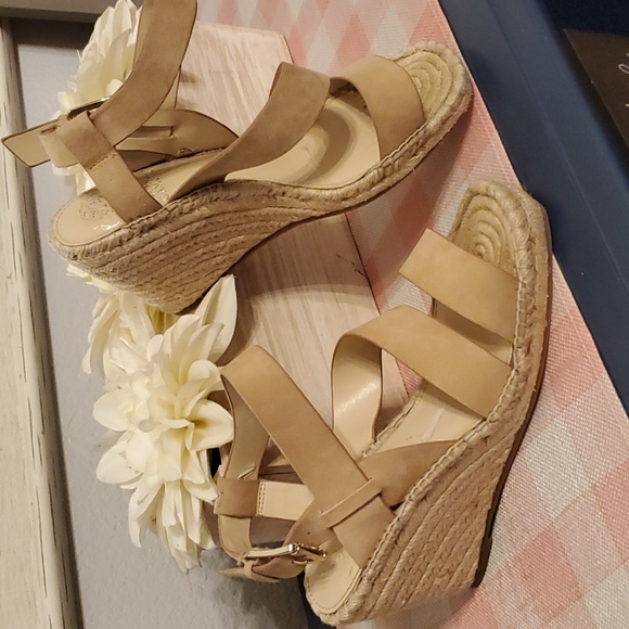 Vince Camuto Shoes - Vince Camuto wedges Nude Suede 7.5 strappy